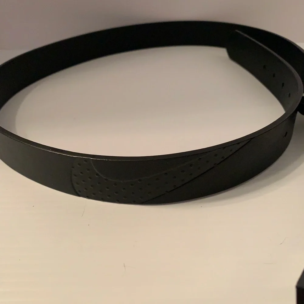 Nike Mens XL 42-44 Belt Black Synthetic Leather With Metal Buckle New with Tag